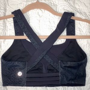 Lulu lemon sports bra